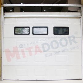 CỬA TRƯỢT TRẦN TIÊU CHUẨN CÓ Ô SÁNG